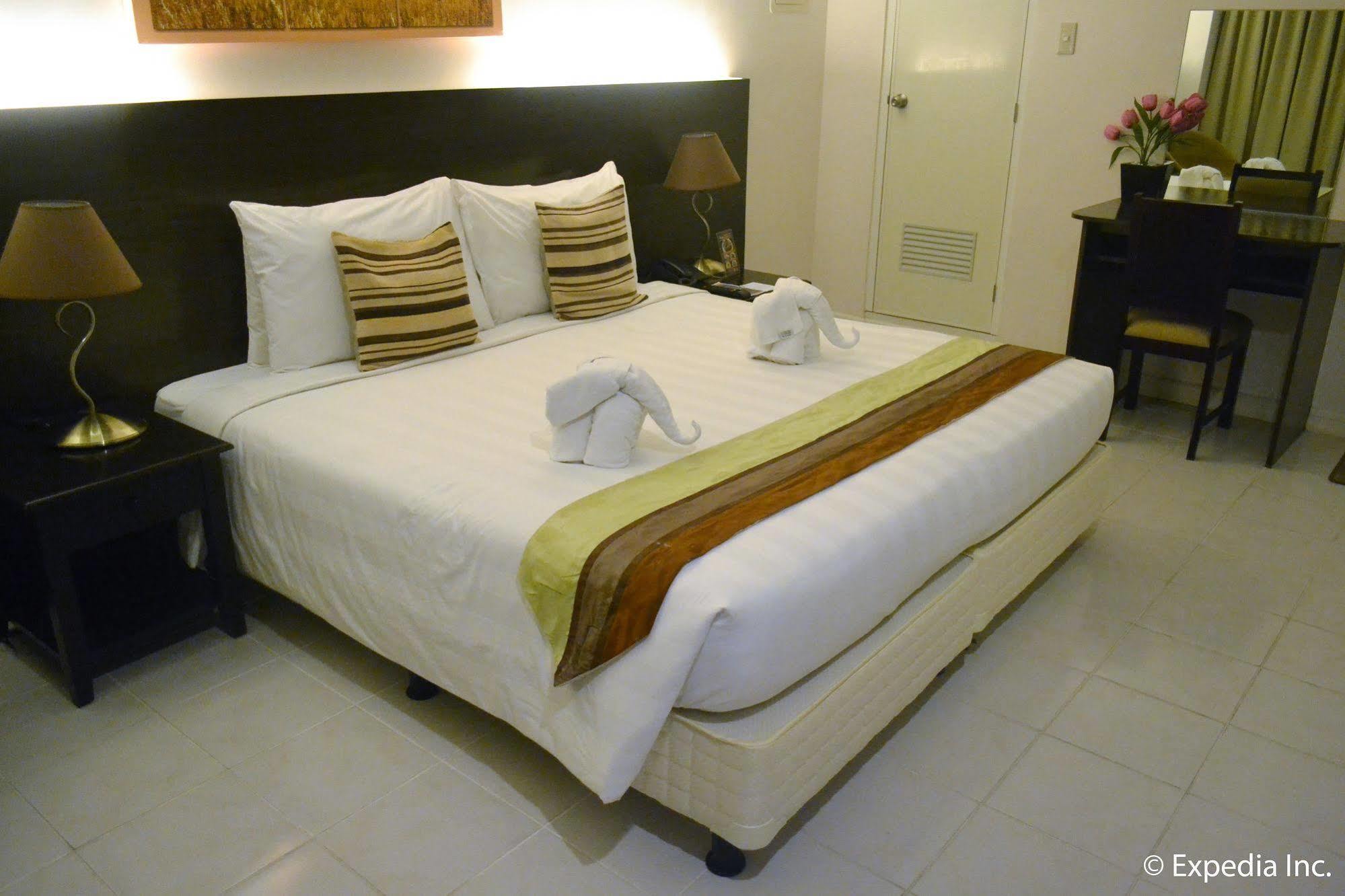 Destination Hotel Tagaytay Тагайтай Экстерьер фото