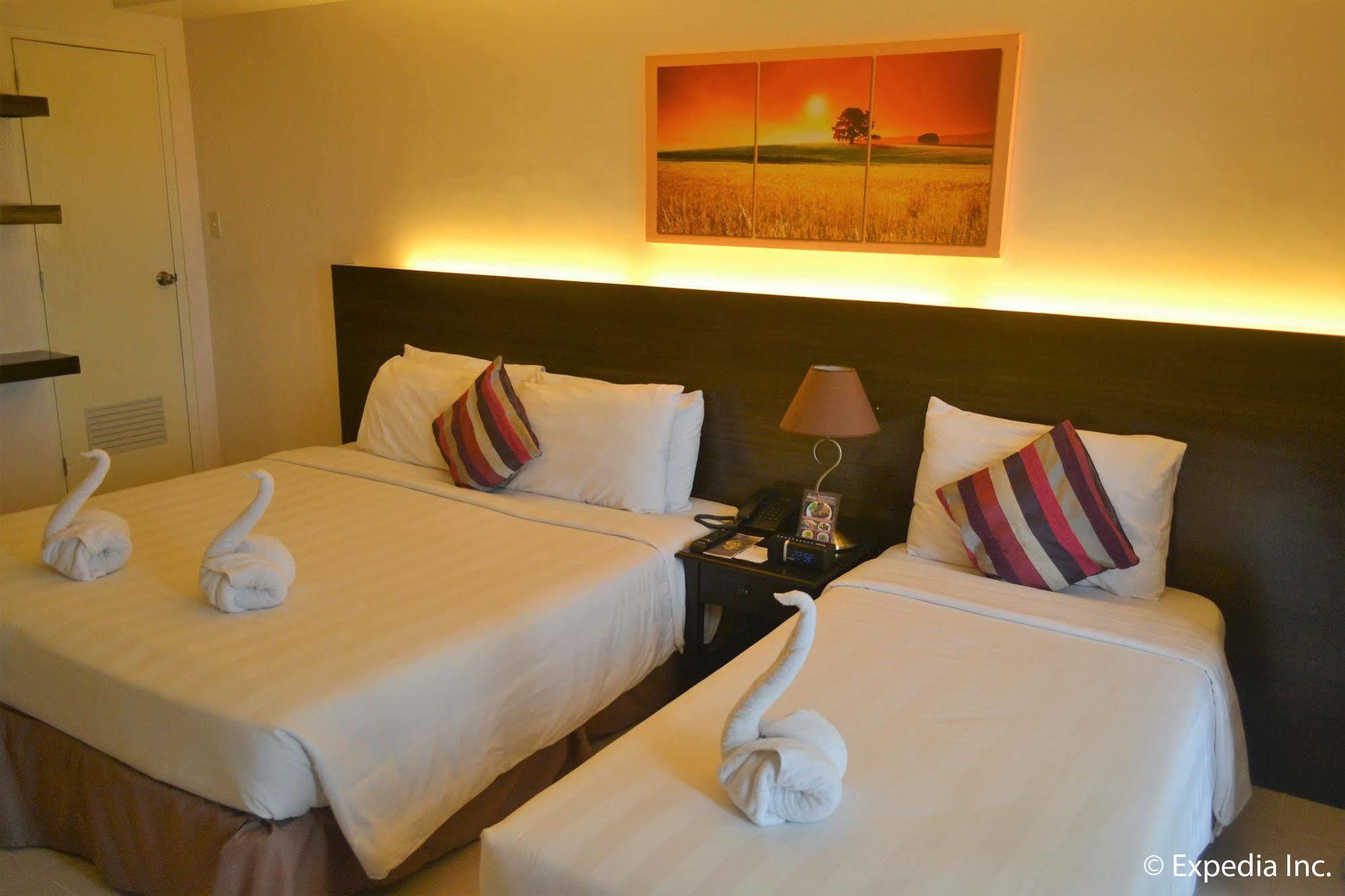 Destination Hotel Tagaytay Тагайтай Экстерьер фото